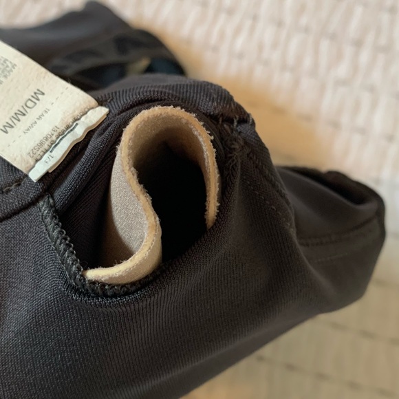 UNDER ARMOUR | high impact sports bra - Picture 3 of 8